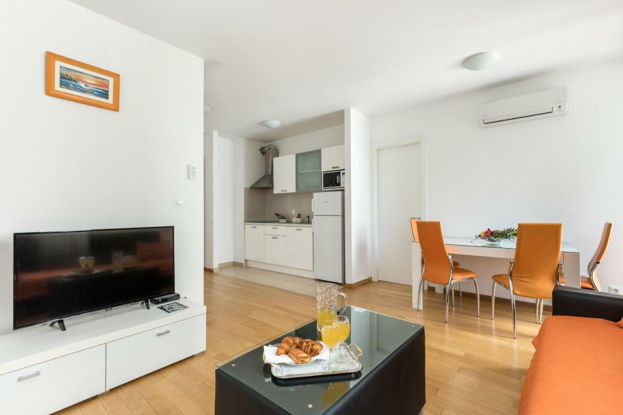Apartment Marcela With Private Parking Split Exterior photo